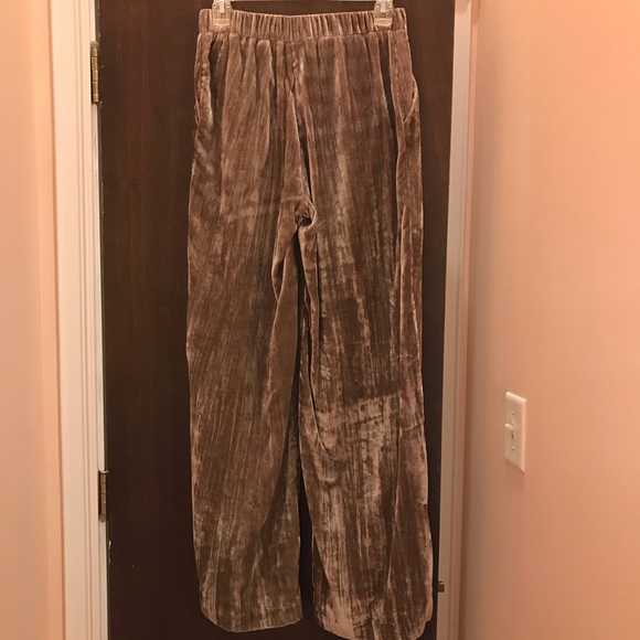 H&M Beige Champagne Crushed Velvet Wide Leg Trousers - Picture 7 of 7